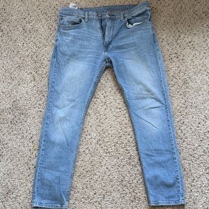 Levi's Men's Slim Fit Light Blue Jeans